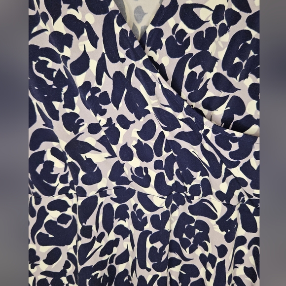 Leota Blue and White Short Sleeve Sundress - Picture 5 of 7